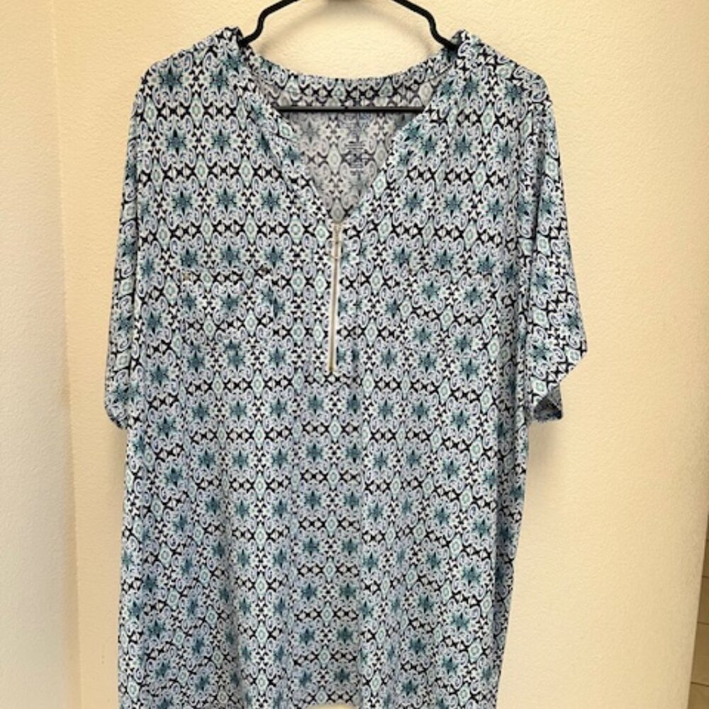 Croft & Barrow Slinky Short Sleeve Quarter Zip Silver studded Womans Top 3X